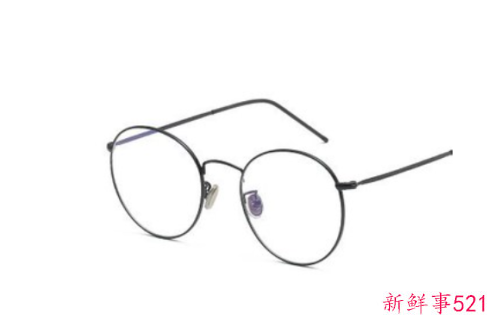 方脸男生适合戴什么眼镜框