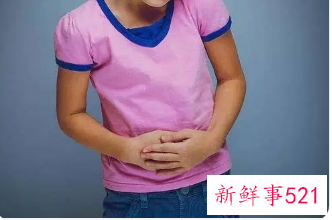 女生肚子疼怎么揉肚子