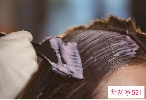 喜欢染发的女孩子要注意什么