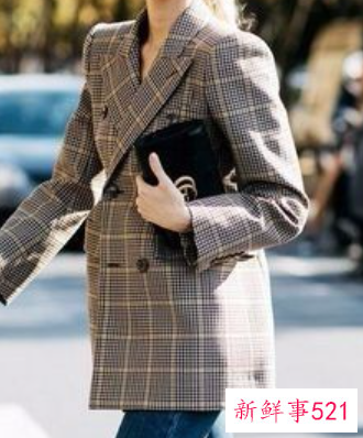 格纹西装怎样搭配的技巧