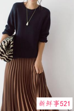 穿圆领毛衣怎么穿搭