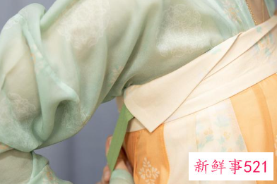 唐制齐胸襦裙怎么穿