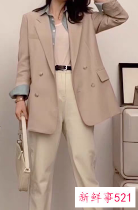 杏色裙子配什么上衣