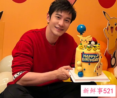 黄晓明晒照庆贺44岁生日