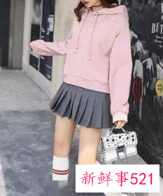 有的女生稍微打扮就很漂亮