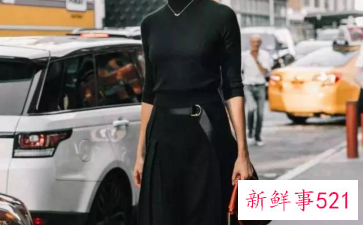 紧身衣怎么搭配