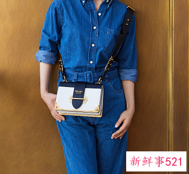 50岁的女人穿啥裤子好看