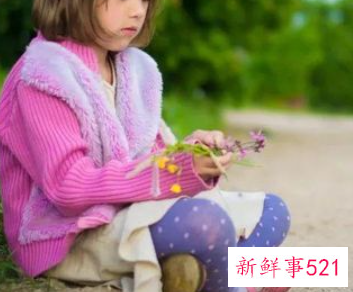 打孩子不是爱是以爱为借口的发泄早教