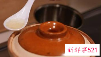 腊肠牛腩煲仔饭的做法