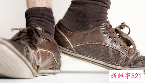 梦见自己的鞋子坏了是什么寓意