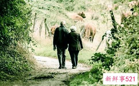 梦见死去的爷爷