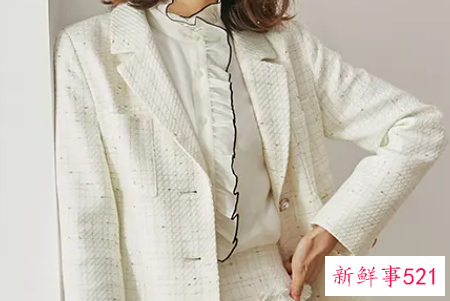 小香风白色搭配