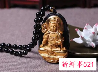 属马女适合戴什么