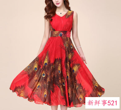 熟女应该这样穿衣别致又有韵味