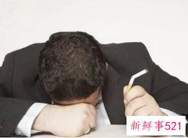 男的经常硬对身体有什么