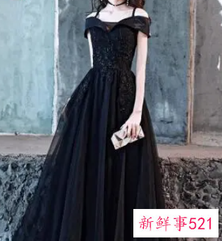 黑色晚装吊带修身连衣长裙