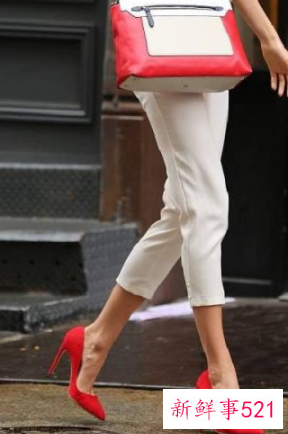 高跟鞋怎么穿好看图片