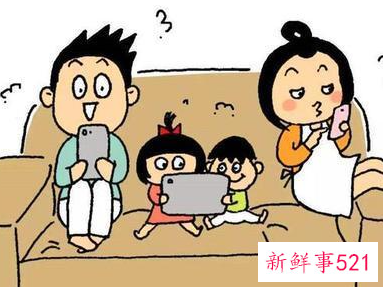 每天玩十小时手机会瞎吗