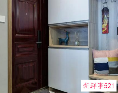 无玄关进门餐厅和客厅怎么做鞋柜