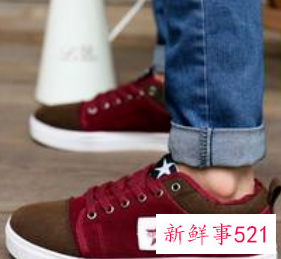 男士穿板鞋配什么裤子好看