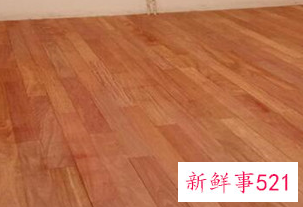 木地板老旧了怎么翻新