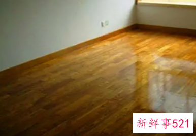 旧实木地板翻新用什么油漆