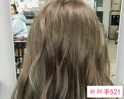 梦见给别人染发好不好