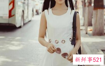 男生最喜欢女生穿什么颜色