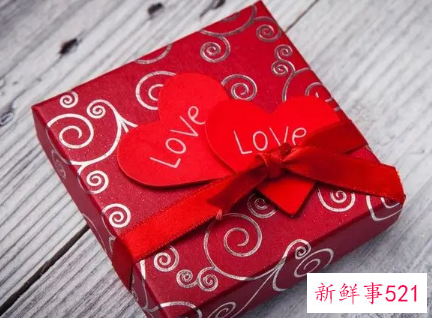 梦见情人买礼物给我