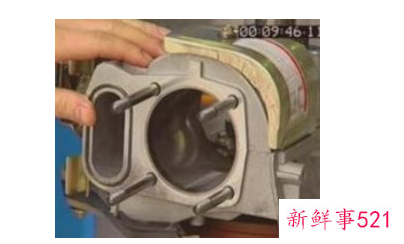 车冒白烟有刺鼻味道