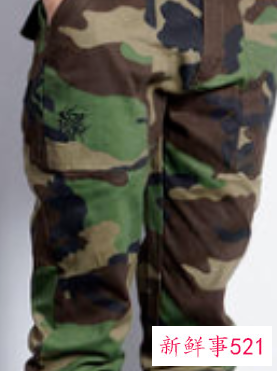 男士穿板鞋配什么裤子好看