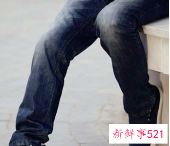 男士穿板鞋配什么裤子好看