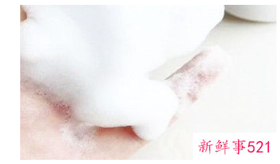 洗面奶涂脸上一夜会怎么样