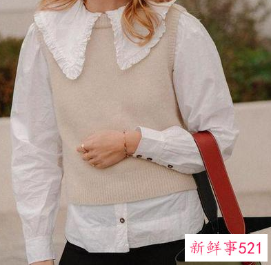 女士短款开衫毛衣搭配