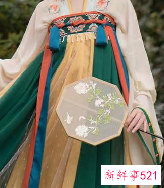 齐腰襦裙能穿大袖衫吗