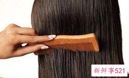 头发爱出油的原因有哪些