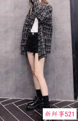 小香风短款外套怎么搭配图片