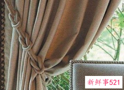 客厅装什么窗帘大气好看