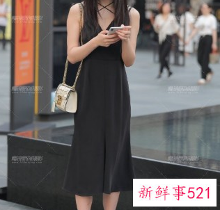 连体裤搭配什么鞋子好看