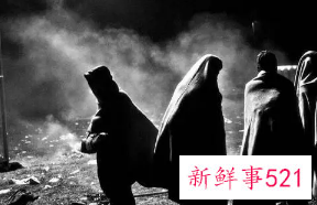 梦见躲藏起来躲避敌人