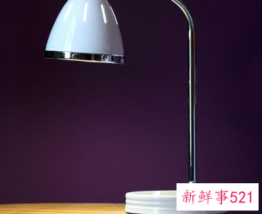 台灯灯光什么颜色护眼