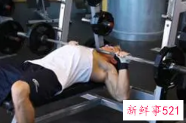 一般卧推哑铃重量