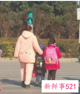 冬季厚睡衣穿出去奇怪吗