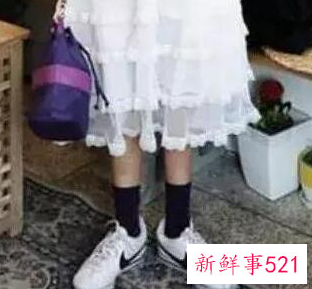 白色裙配什么鞋子好看