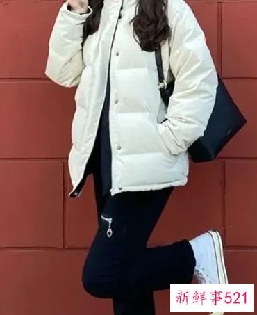 大腿粗适合穿什么版型裤子