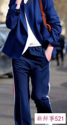 30多岁女人穿衣服搭配