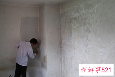 白墙旧了怎样自己动手翻新