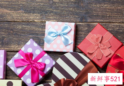 网恋奔现需要带礼物吗