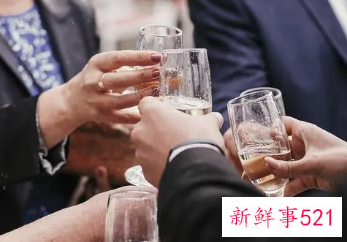 酒桌万能敬酒词和亲戚