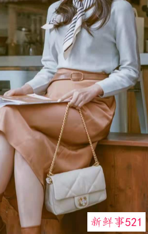 女人味单品搭配